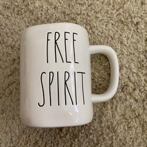 FREE SPIRIT Rae Dunn mug